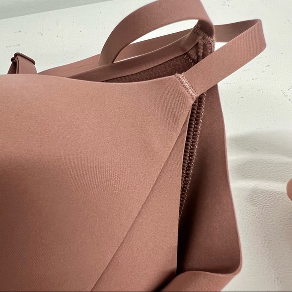 NWT Lululemon Take Shape Bra 34C - Picture 8 of 9